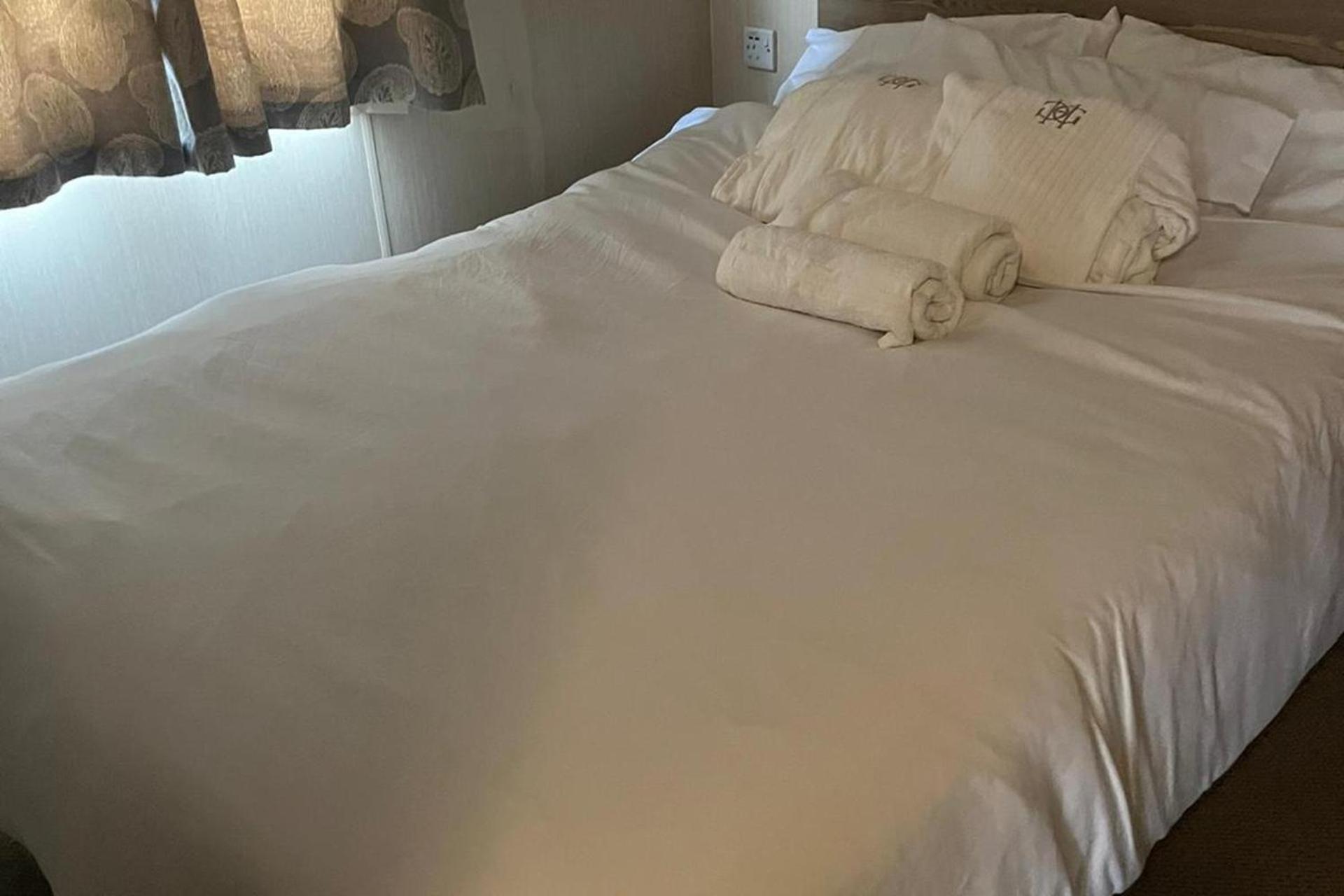 2Br-Sleeps6-Wifi-Freeparking-Holidaypark Clacton-on-Sea Dış mekan fotoğraf